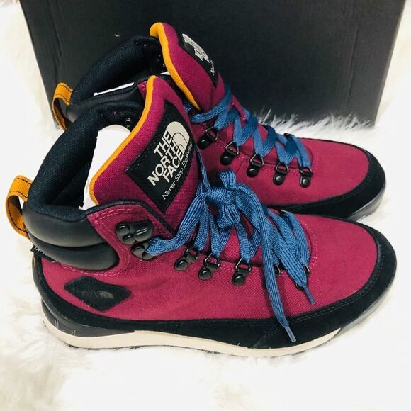 The North Face Back-To-Berkeley IV Textile WP Boysenberry Mens 7 NF0A8177KK9-070